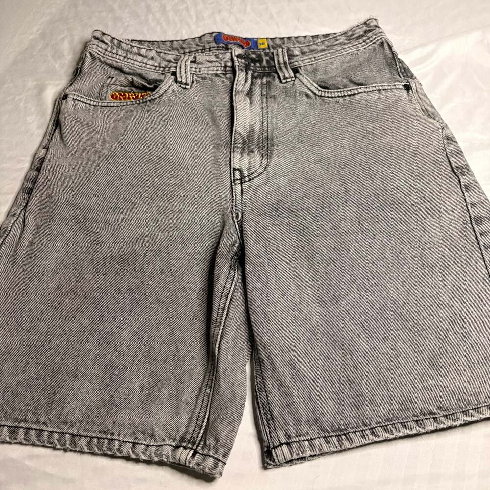 Empyre Loose Fit Grey Acid Wash Denim Jeans Shorts - Picture 5 of 13